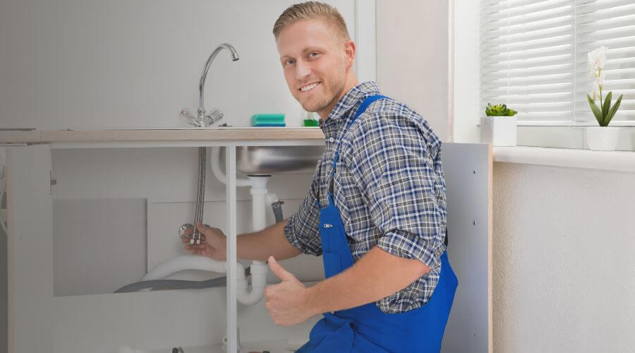 Expert burst pipe repair services in Mcleod, ND